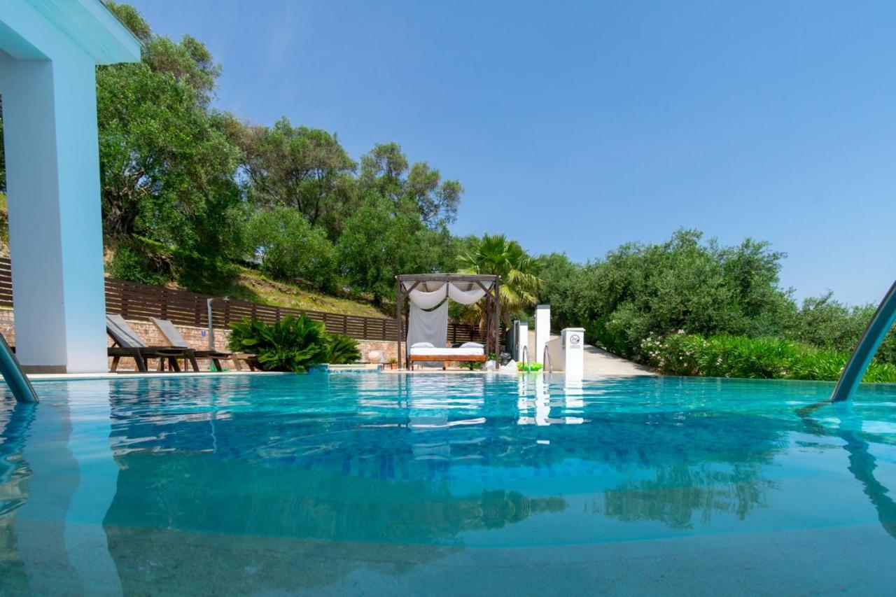 Ionian Pearl Luxury Spa Villa Mesongi Bagian luar foto