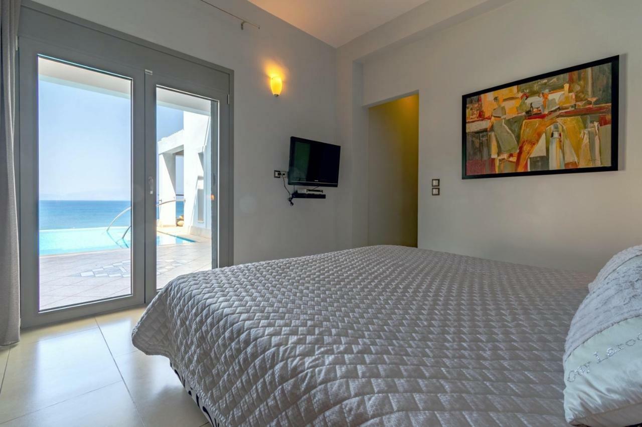 Ionian Pearl Luxury Spa Villa Mesongi Bagian luar foto
